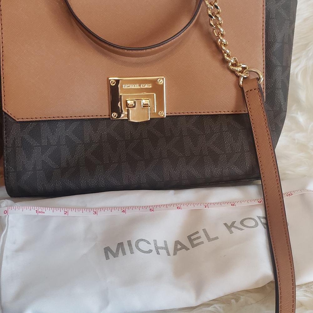 Michael Kors purse